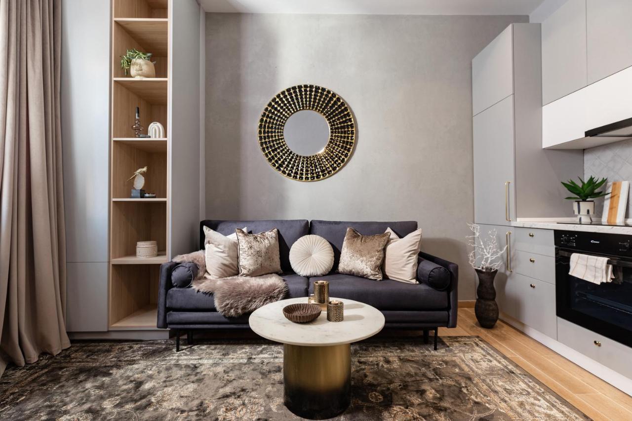 Qult - Orient Express Apartman Bukarest Kültér fotó
