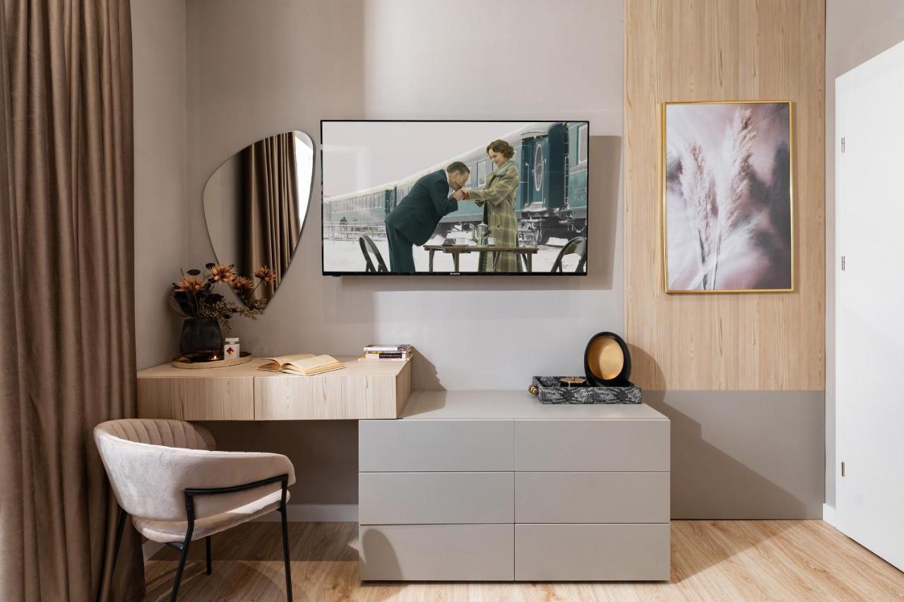 Qult - Orient Express Apartman Bukarest Kültér fotó