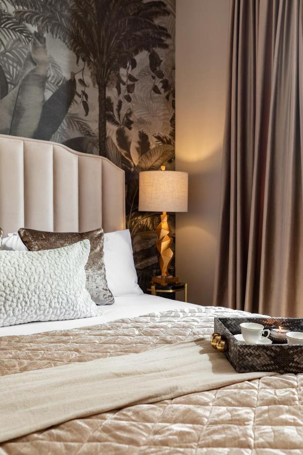 Qult - Orient Express Apartman Bukarest Kültér fotó