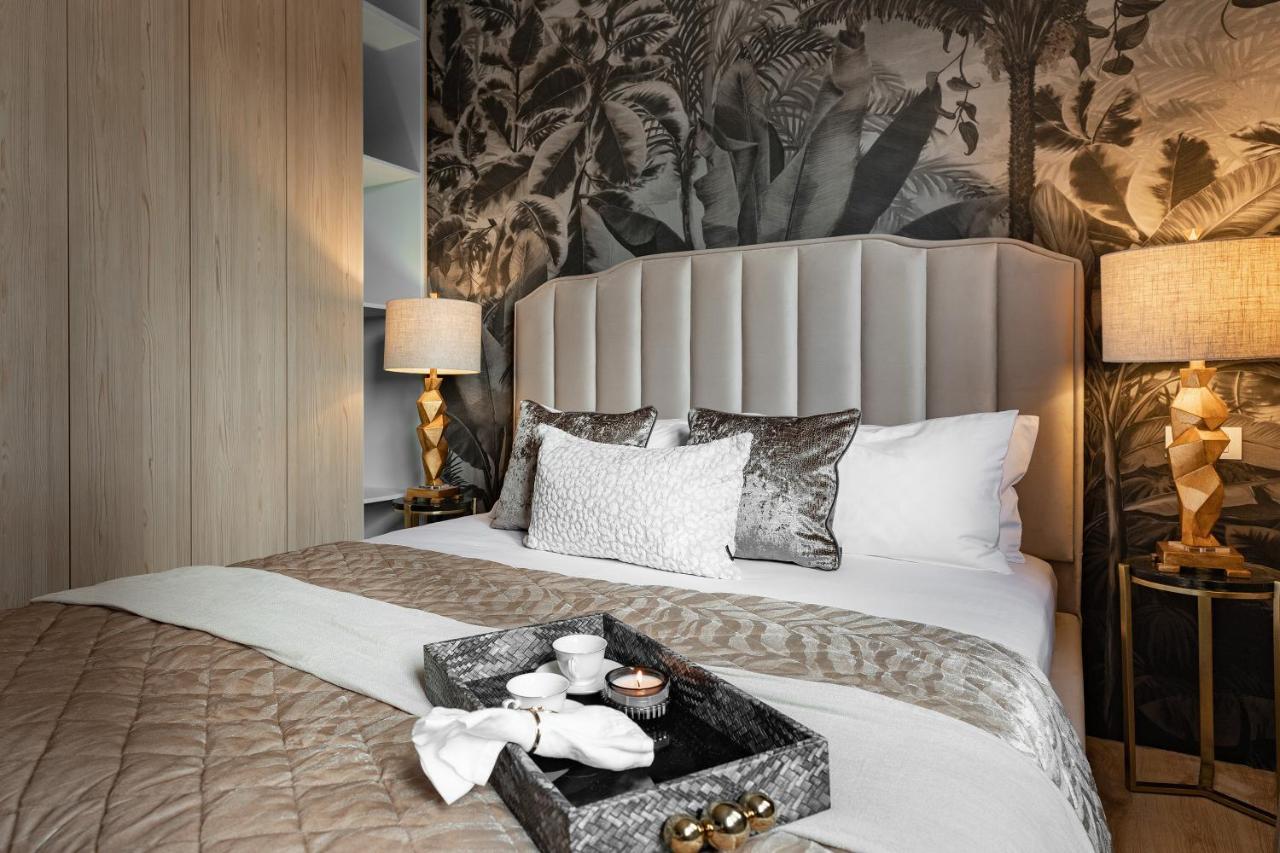 Qult - Orient Express Apartman Bukarest Kültér fotó