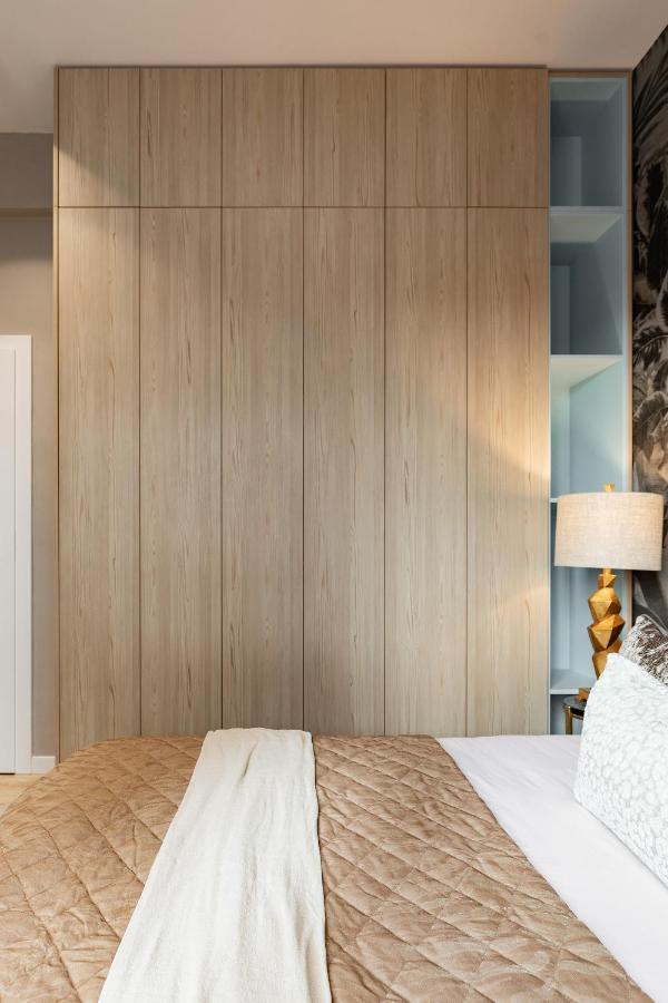 Qult - Orient Express Apartman Bukarest Kültér fotó